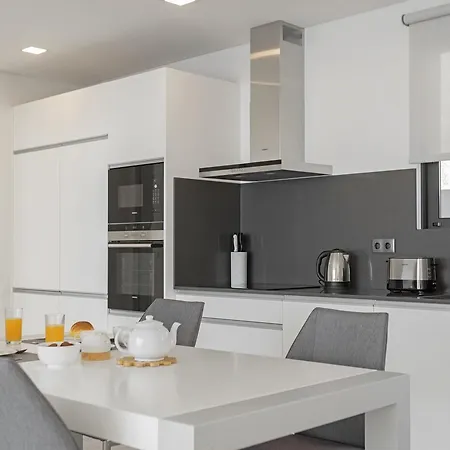 Searenity Vacation I By An Island * Arco da Calheta (Madeira)